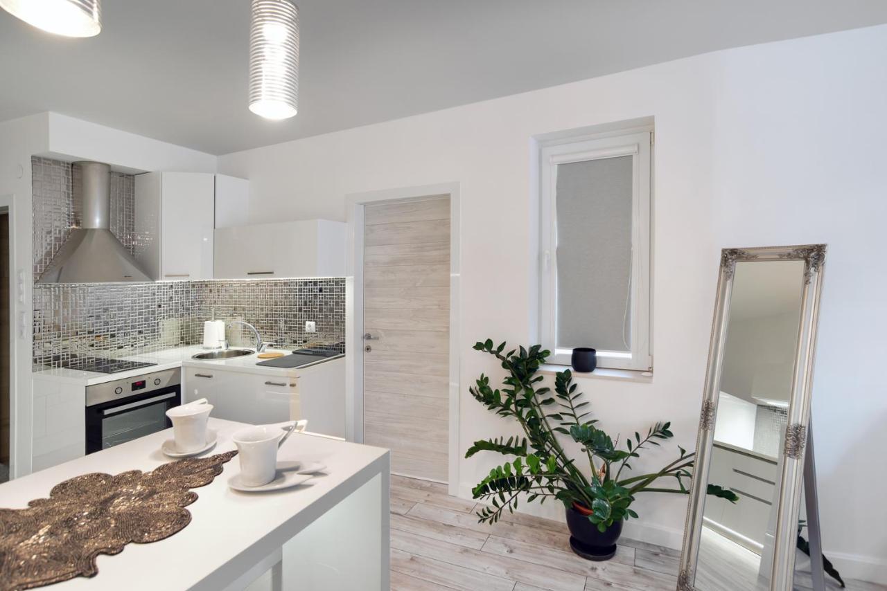 Apartamento Beautiful Place In The Heart Of The City!!!! Plovdiv Exterior foto