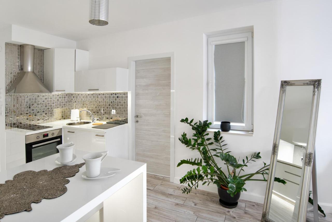 Apartamento Beautiful Place In The Heart Of The City!!!! Plovdiv Exterior foto